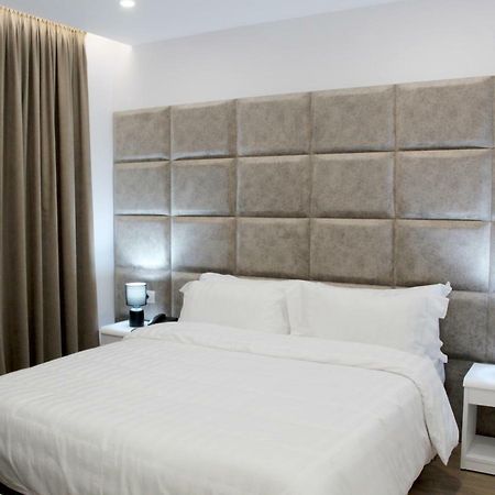 Ramel Hotel Tirana Zewnętrze zdjęcie