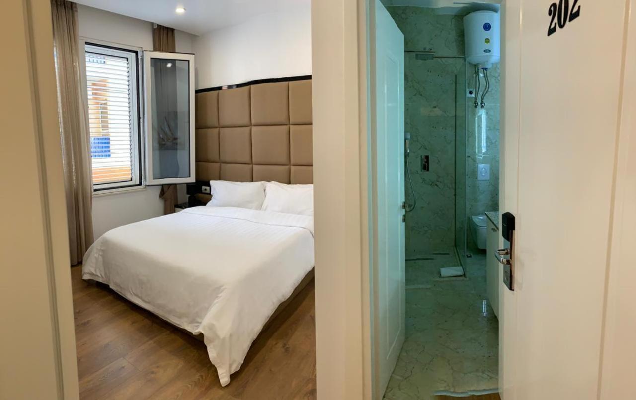 Ramel Hotel Tirana Zewnętrze zdjęcie